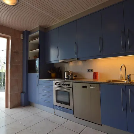 Spacious Mansion In With Pool * Gastel